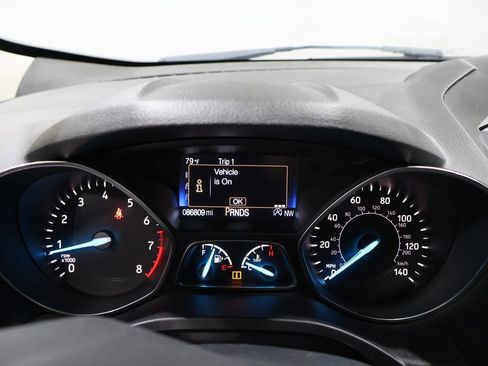 Used 2019 Ford Escape SE image 39