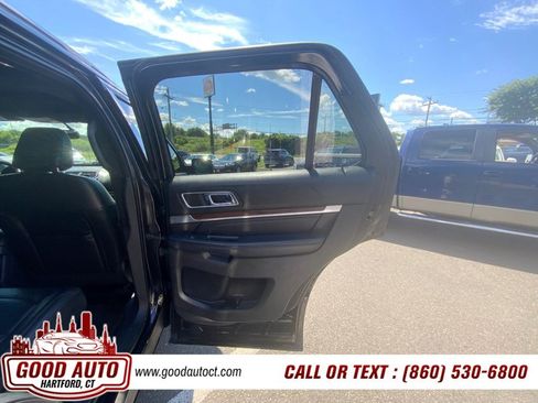 Used 2018 Ford Explorer Limited AWD/4WD image 15