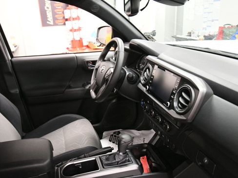 Used 2023 Toyota Tacoma TRD Sport w/ Advanced Technology Package AWD/4WD image 28