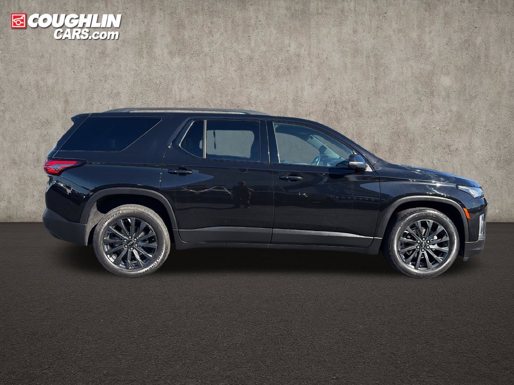 Used 2023 Chevrolet Traverse RS w/ LPO, Floor Liner Package AWD/4WD image 10