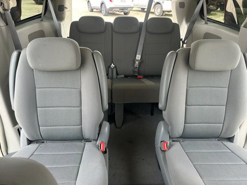 Used 2008 Dodge Grand Caravan SXT FWD image 16