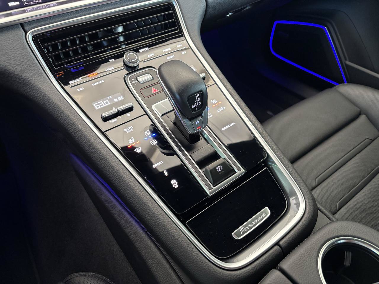 Used 2023 Porsche Panamera 4 Platinum Edition w/ Assistance Package AWD/4WD image 17
