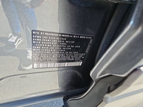 Used 2024 Volkswagen Tiguan SE FWD image 36