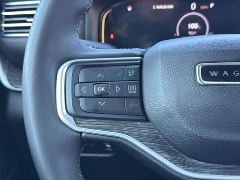 Used 2024 Jeep Wagoneer Series II w/ Flexible Seating Group RWD image 18