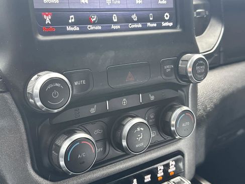 Used 2021 RAM 1500 Big Horn w/ Built-to-serve Edition image 18