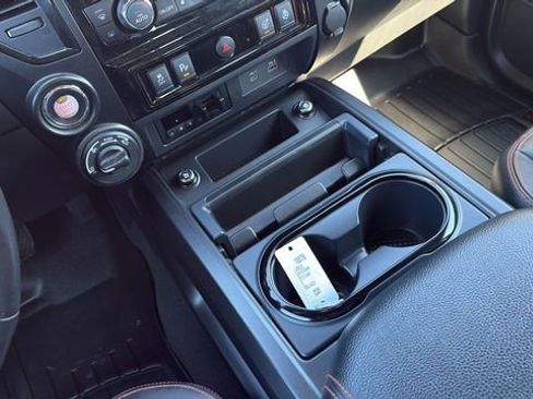 Used 2021 Nissan Titan PRO-4X w/ Pro-4x Convenience Package image 23
