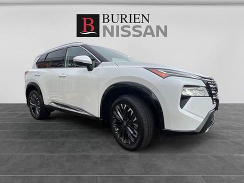 Used 2025 Nissan Rogue Platinum w/ Tech Package AWD/4WD image 4