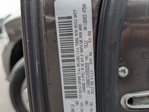 Used 2019 RAM 1500 Express w/ Express Value Package image 33