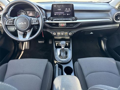 Used 2023 Kia Forte LXS w/ LXS Technology Package FWD image 21