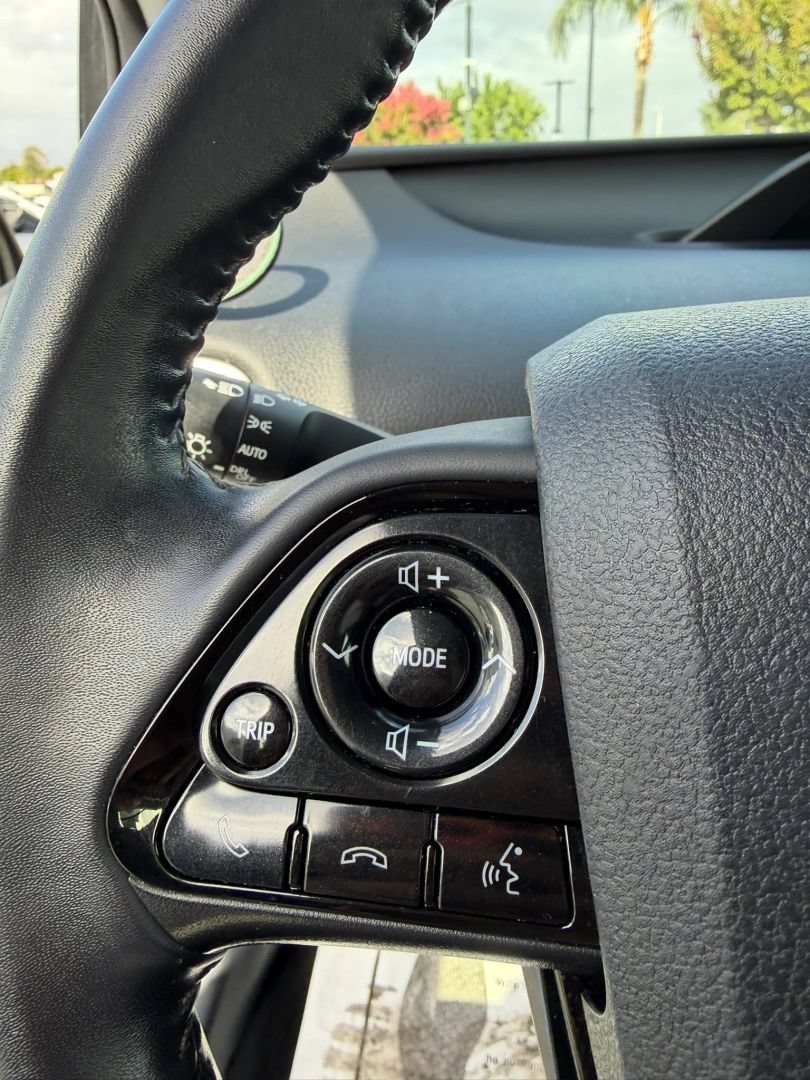 Used 2020 Toyota Prius Prime XLE FWD image 26