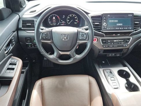 Used 2025 Honda Ridgeline RTL image 12