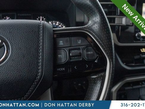 Used 2022 Toyota Tundra SR5 AWD/4WD image 12