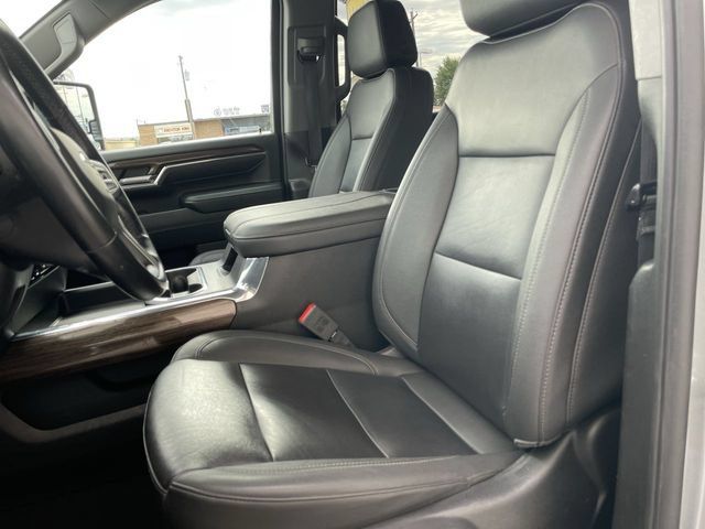 Used 2024 Chevrolet Silverado 2500 LT AWD/4WD image 11