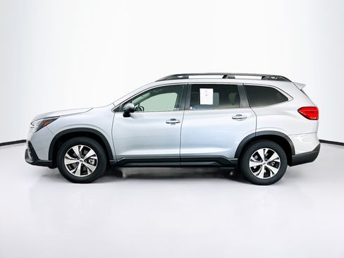 Used 2023 Subaru Ascent Premium w/ Convenience Package AWD/4WD image 4
