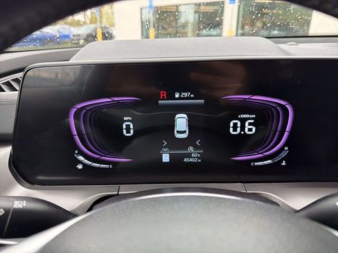 Used 2025 Kia Telluride S image 33