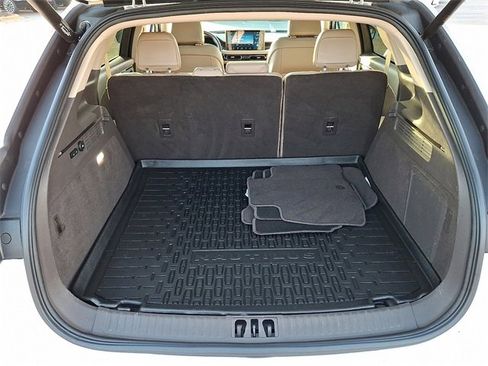 Used 2021 Lincoln Nautilus Reserve w/ Equipment Group 201A image 30