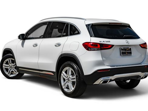 Used 2022 Mercedes-Benz GLA 250 image 10