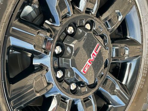 Used 2025 GMC Sierra 2500 AT4 w/ AT4 Premium Plus Package AWD/4WD image 73
