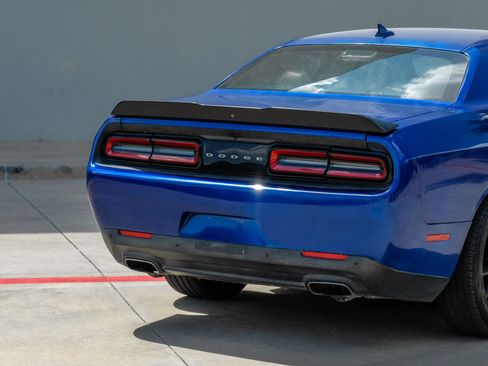 Used 2018 Dodge Challenger SXT Plus RWD image 12