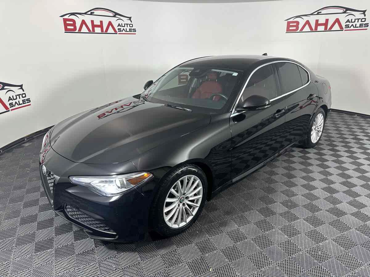 Used 2021 Alfa Romeo Giulia Sprint w/ Active Assist 1 Package RWD image 4