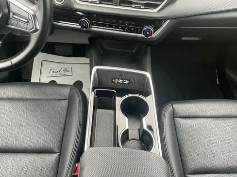 Used 2025 Chevrolet Equinox LT w/ Convenience Package II AWD/4WD image 27