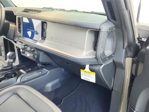 New 2026 Ford Bronco Outer Banks AWD/4WD image 23