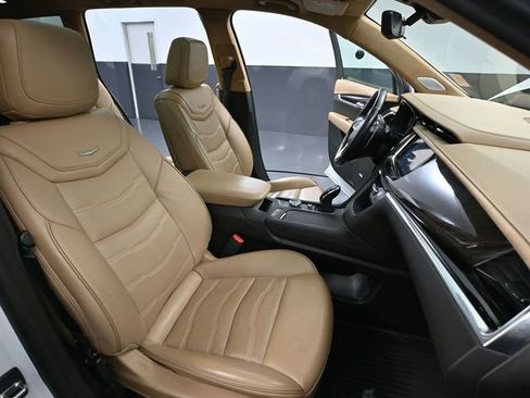 Used 2024 Cadillac XT6 Sport w/ Platinum Package image 57