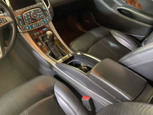 Used 2012 Buick LaCrosse Touring FWD image 32