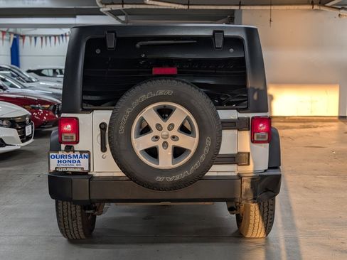 Used 2018 Jeep Wrangler Unlimited Sport S image 6