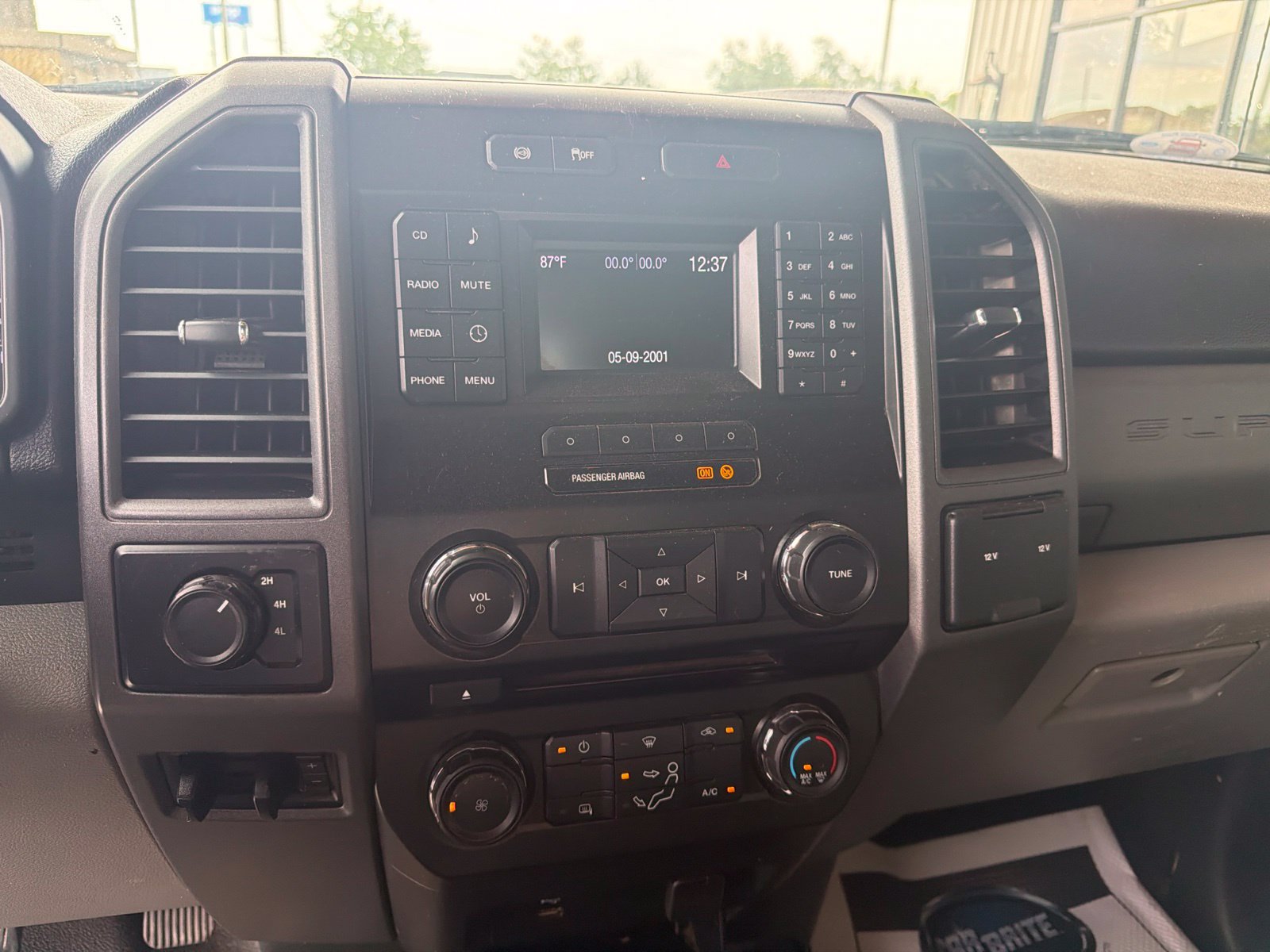 Used 2018 Ford F550 4x4 Regular Cab Super Duty image 7