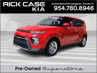 Certified 2022 Kia Soul S image 1