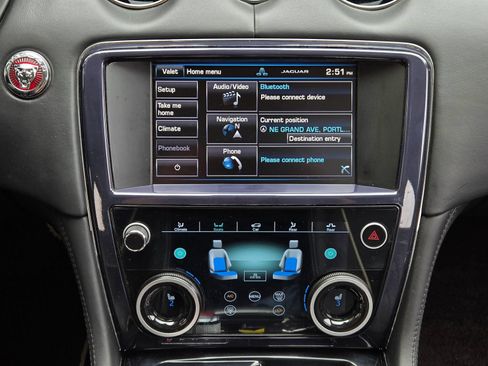 Used 2014 Jaguar XJ AWD image 27