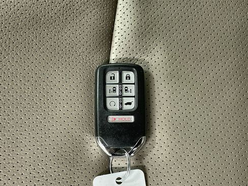 Used 2019 Honda Odyssey Elite image 36