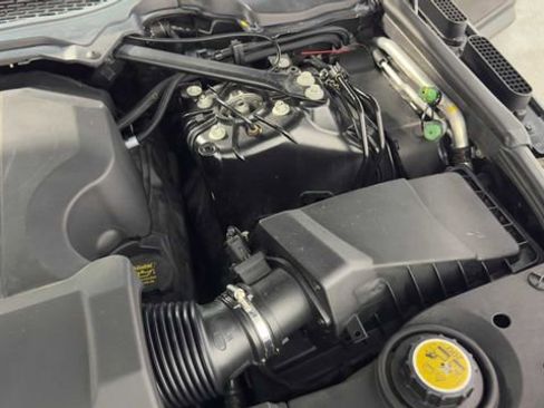 Used 2016 Land Rover Range Rover Sport HSE image 41