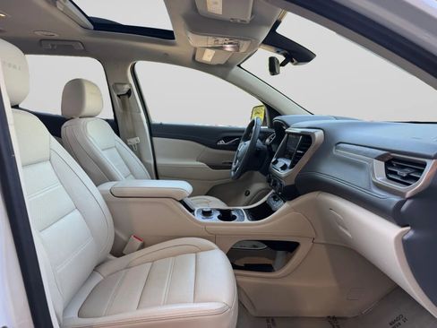 Used 2020 GMC Acadia Denali w/ Denali Ultimate Package AWD/4WD image 37