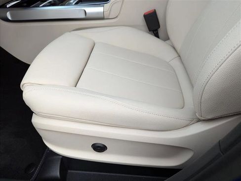 New 2026 Mercedes-Benz GLB 250 GLB 250 image 4