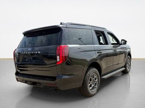 New 2026 Ford Expedition Active AWD/4WD image 3