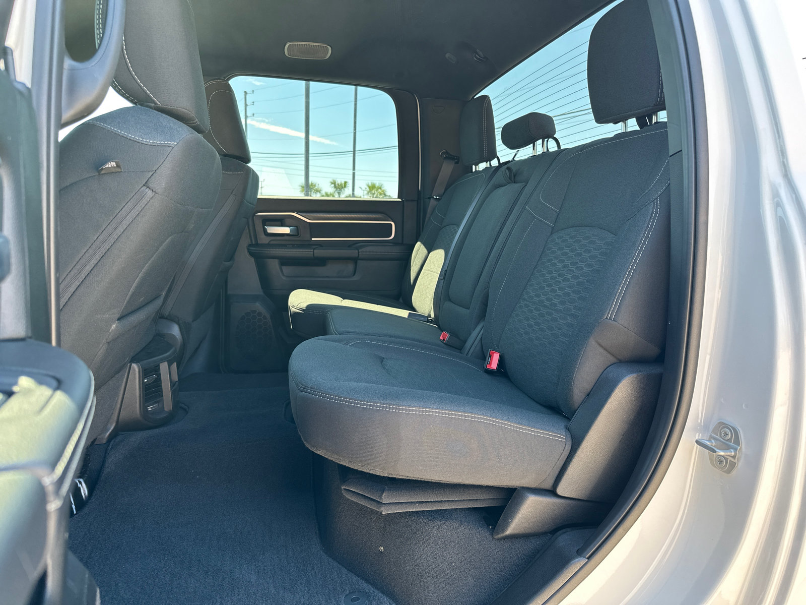 Used 2025 RAM 2500 Big Horn AWD/4WD image 13