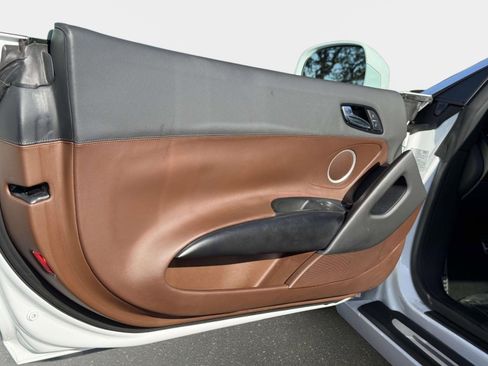 Used 2011 Audi R8 V8 image 33