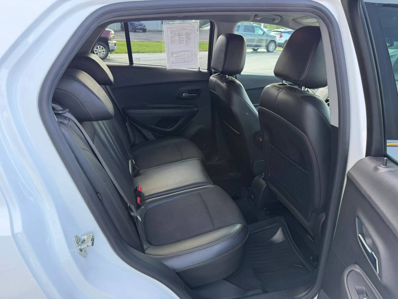 Used 2018 Chevrolet Trax LT w/ LT Convenience Package AWD/4WD image 20