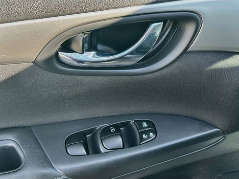 Used 2018 Nissan Sentra S FWD image 15