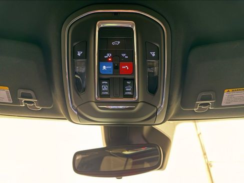 Used 2023 Jeep Grand Cherokee Altitude image 20