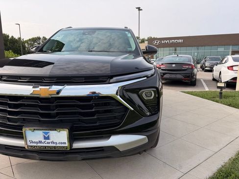 Used 2025 Chevrolet TrailBlazer LT FWD image 13