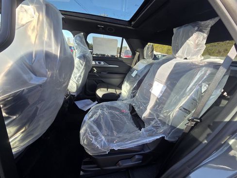New 2026 Ford Explorer ST w/ Sun And Sound Package image 11