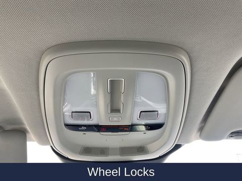 Used 2023 Volvo XC60 B5 Ultimate w/ Climate Package image 20