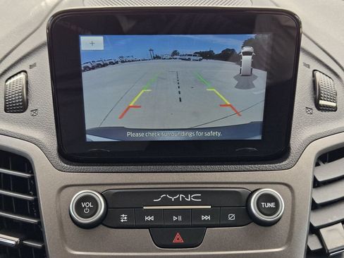 Used 2023 Ford Transit Connect XLT FWD image 18