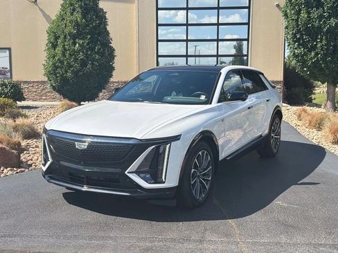 Used 2024 Cadillac Lyriq Sport AWD/4WD image 71