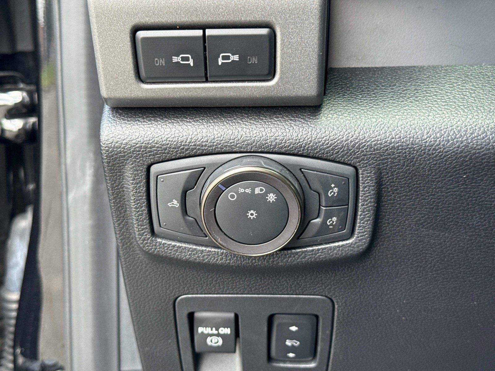 Used 2019 Ford F150 Raptor w/ Equipment Group 802A Luxury AWD/4WD image 31