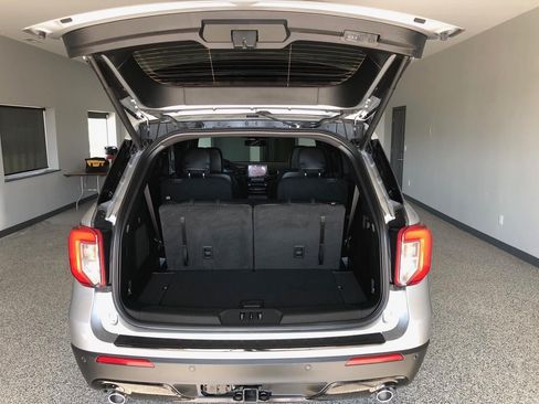 Used 2023 Ford Explorer ST-Line w/ Class IV Trailer Tow Package AWD/4WD image 10