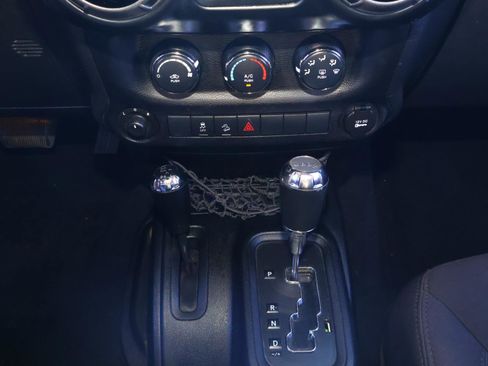 Used 2013 Jeep Wrangler Sport image 22